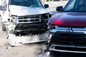 Overland Park, KS - Injury Car Crash at 137th St & Beverly St