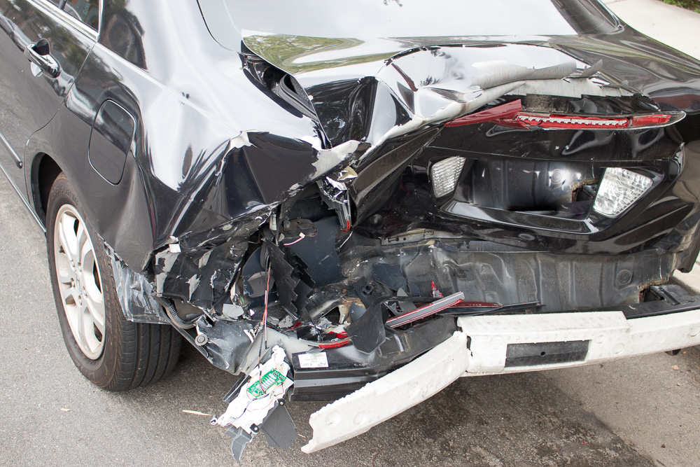 Kansas City, KS - Passenger Hurt in Rear-end Crash at I-635 & State Ave