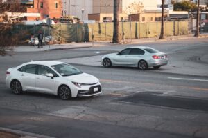 Kansas City, KS - Police Pursuit Ends in Injury Crash on Central Ave