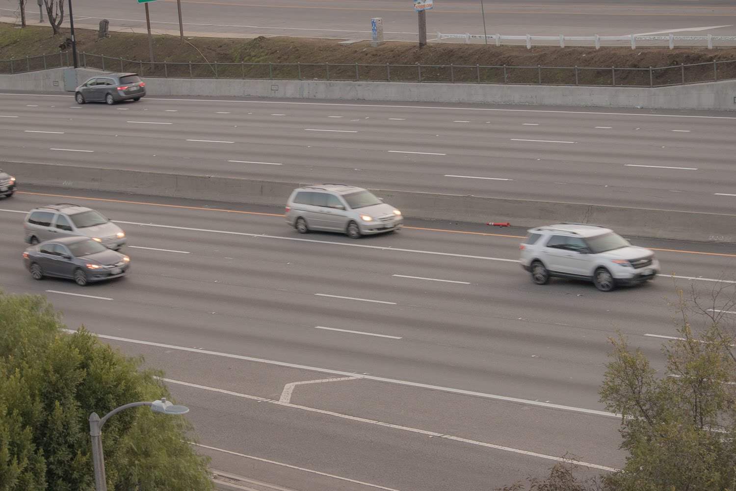 Overland Park, KS - Car Wreck at I-435 & Metcalf Ave Ends in Injuries